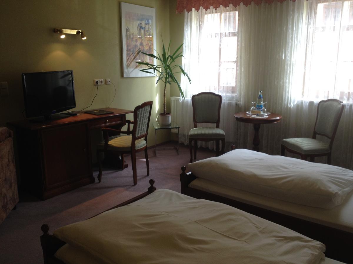 Hotel Garni Zum Stadttor Kahla  Kültér fotó