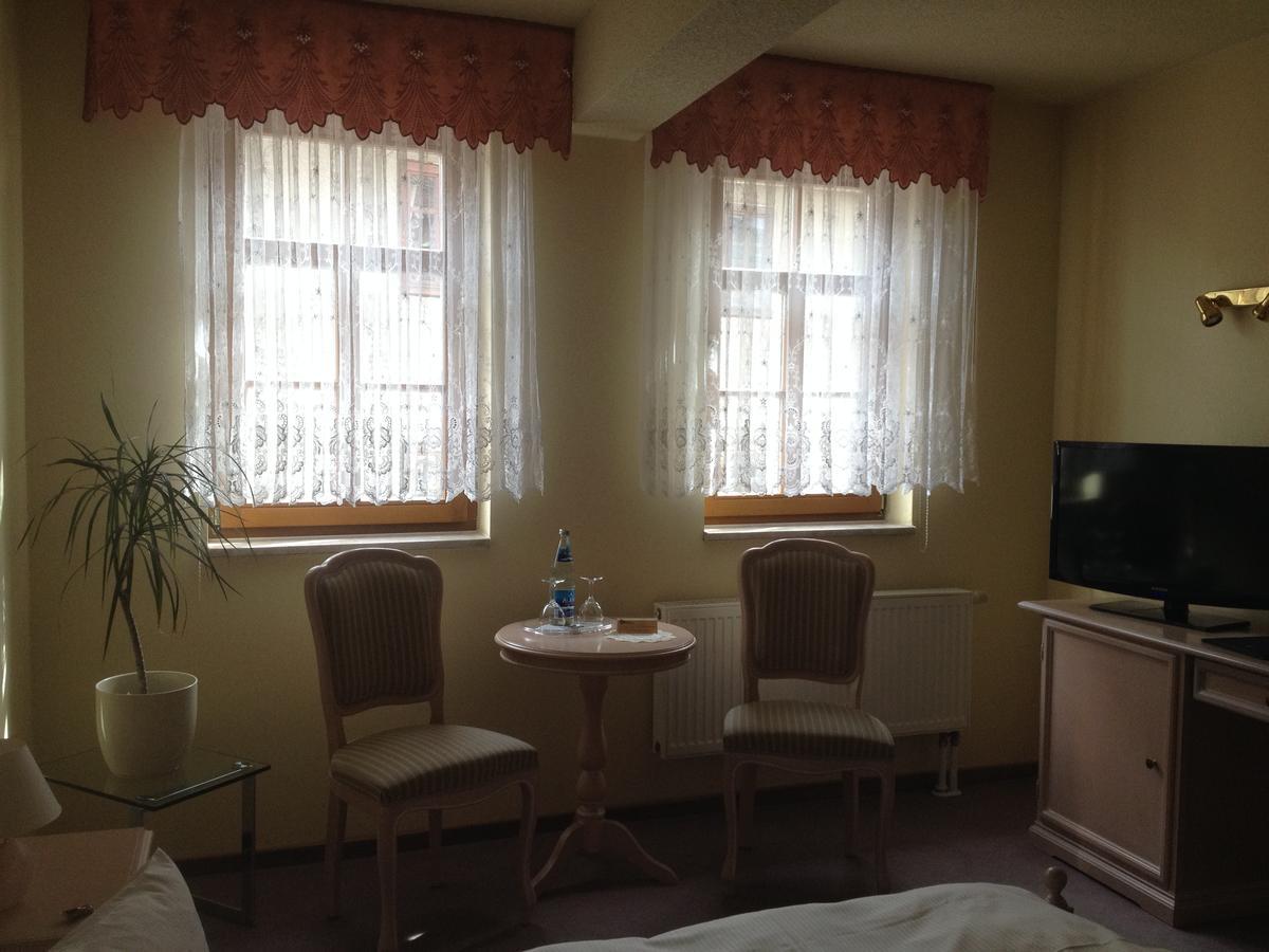Hotel Garni Zum Stadttor Kahla  Kültér fotó