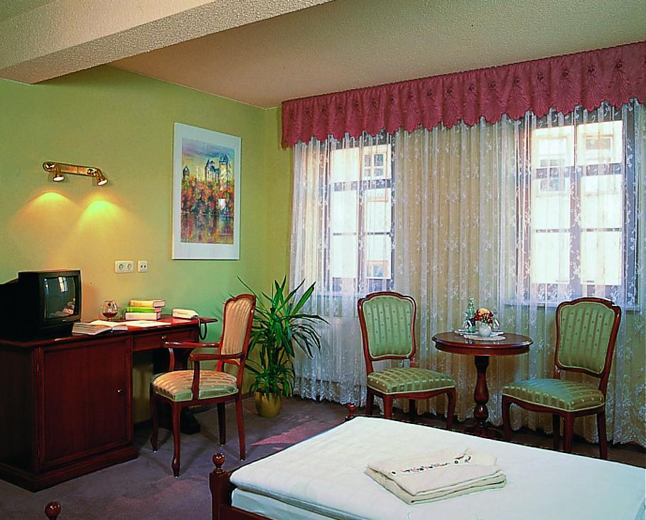 Hotel Garni Zum Stadttor Kahla  Kültér fotó